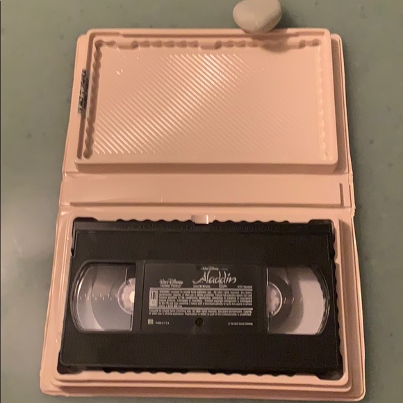 WDW VHS 1993 Aladdin BlackDiamond Classics Disney - Picture 8 of 10
